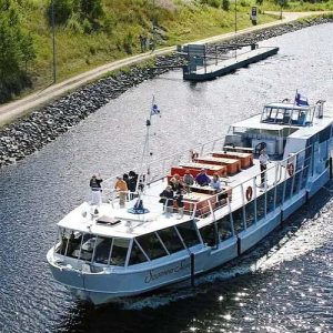 Teiskonen VIP laivakuljetus