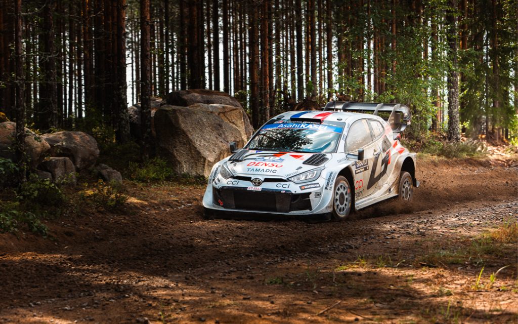 Oikean ralli-VIP-elämyksen valinta riippuu siitä, etsitkö Harjun urbaania sykettä vai Laukaan ja Parkkolan autenttista metsätunnelmaa. Teiskonen VIP tarjoaa kolme erilaista ralli vip-pakettia, joista jokainen on suunniteltu tarjoamaan unohtumaton MM-rallipäivä ensiluokkaisilla palveluilla.